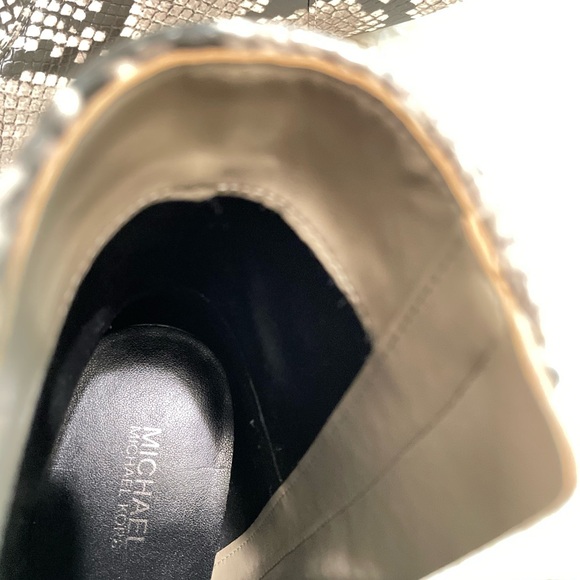 NEW Michael Kors Kadence Kitten Bootie EMB Faux Leather Color Sand Size 10M Box. - Picture 12 of 17